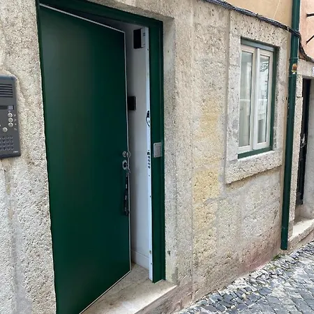 Alfama Fado Studio Apartment *