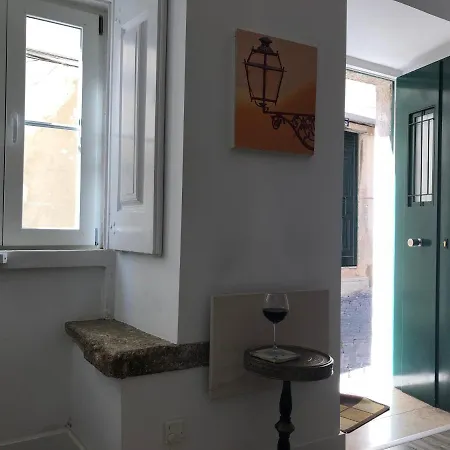 Alfama Fado Studio Apartment